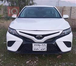 تۆیۆتا کامری